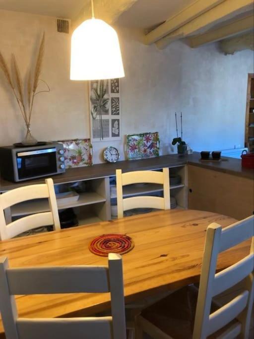 Maison De Village Vue Montagne Ла Год Екстериор снимка